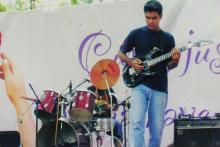 A music group performs during Saarang, 2005