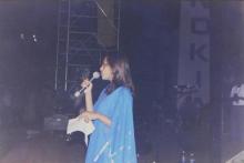 The host addresses the audience, Saarang 2005