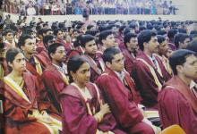 A view of the graduands at the 41st convocation, 2004