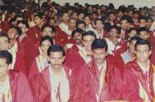 A section of the graduands at the 41st convocation, 2004