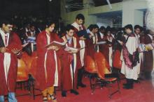 Students recite the graduates' pledge at the 41st convocation, 2004