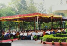 A shot of the audience at the 60th Republic Day event, 2009