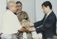 Dr. S. Narayanan and Mr. Hirotaro Yamasaki at the IIT Madras-Kyushu University MoU meeting, 2006