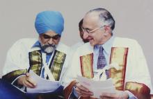 Mr. Montek Singh Ahluwalia and Prof. M. S. Ananth at the 42nd Convocation, 2005