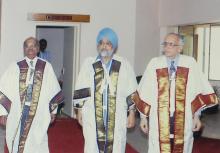 The distinguished guests at the Student Activities Centre, 42nd Convocation (2005)