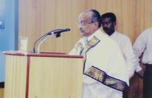 Dr. A. E. Muthunayagam speaks at the 42nd Convocation, 2005