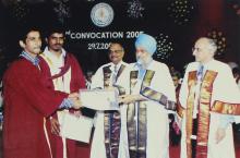 Degree distribution in progress at the 42nd Convocation, 2005