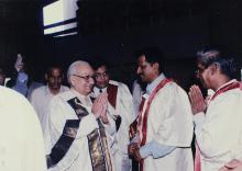 Mr. Krishan Kant interacts with faculty members, 35th Convocation (1998)
