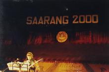 A  guitarist/vocalist from the headlining band of the ‘Fusion Nite’ event performs at Saarang 2000