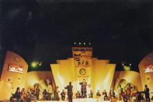 S. P. Balasubrahmanyam performing during the Popular Night programme at Saarang 2000