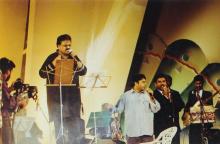 S. P. Balasubrahmanyam performing during the ‘Lite Music Nite’ programme at Saarang 2000