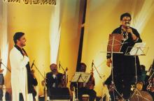 S. P. Balasubrahmanyam performing during the ‘Lite Music Nite’ programme at Saarang 2000