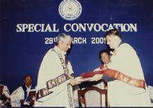 Dr. Gururaj Deshpande receives an honourary degree at the Special Convocation, 2001