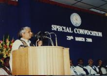 Dr. Gururaj Deshpande addresses the audience at the 2001 Special Convocation
