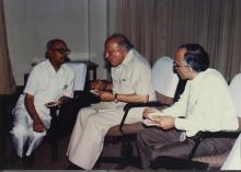 Prof. P. V. Indiresan speaks to Mr. M. S. Swaminathan and Prof. M. S. Ananth, Special Convocation (2001)