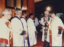 Prof. R. Natarajan introduces the faculty members to Mr. Azim Premji, 38th Convocation (2001)