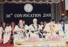 The distinguished guests seated on the dais, 38th Convocation (2001)