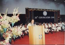 Mr. Krishnaswamy Kasturirangan addresses the audience, 38th Convocation (2001)