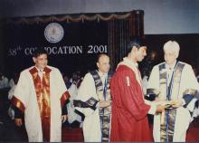A Prize winning student is felicitated by Mr. Azim Premij, 38th Convocation (2001)