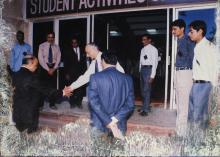 Prof. M. S. Ananth welcomes Dr. Krishnaswamy Kasturirangan to the 39th Convocation, 2002