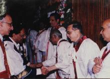 Dr. K. Anji Reddy shakes hands with the faculty at the 39th Convocation, 2002