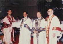 Dr. K. Anji Reddy awards a special merit prize to a student at the 39th Convocation, 2002