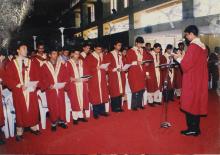 Graduates take the institute pledge at the 39th Convocation, 2002 