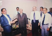 Dr. K. Anji Reddy, Dr. Krishnaswamy, Prof. M. S. Ananth and others pose for a photograph, 39th Convocation (2002)
